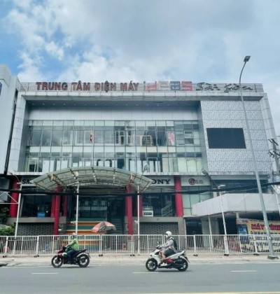 Cho thuê nhà mặt tiền đường Cách Mạng Tháng 8 quận 3