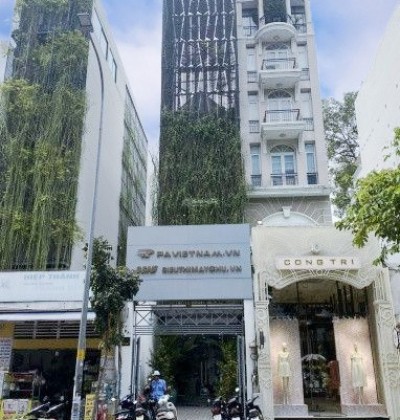 Cho thuê nhà nguyên căn mặt tiền đường Nguyễn Đình Chiểu