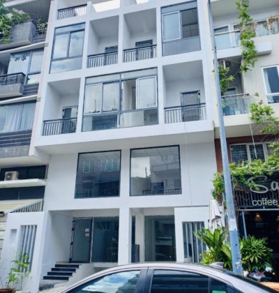 Toà nhà mặt tiền đường Nguyễn Ngọc Phương