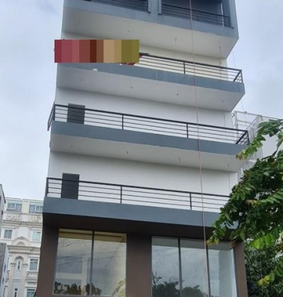 Cho thuê nhà nguyên căn mặt tiền đường Phạm Văn Đồng