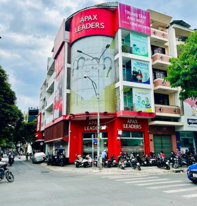 Cho thuê toà nhà 2 mặt tiền đường Phan Xích Long