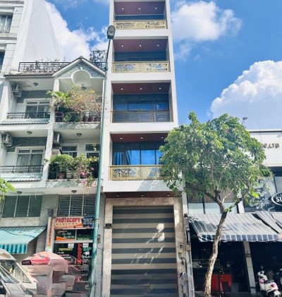 Cho thuê nhà nguyên căn mặt tiền đường Bạch Đằng