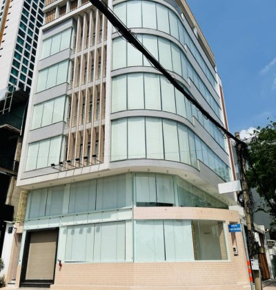 Cho thuê tòa nhà 2 mặt tiền đường Phan Văn Đáng và Đồng Văn Cống