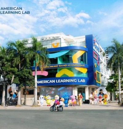 Cho thuê tòa nhà góc 2 mặt tiền đường Tên Lửa