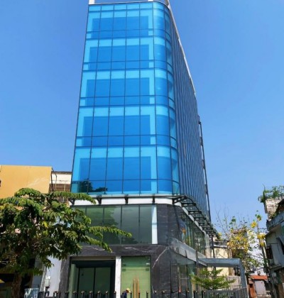 Cho thuê toà nhà 2 mặt tiền đường Nơ Trang Long