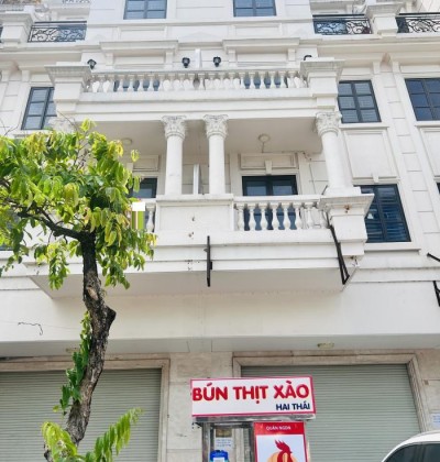 Cho thuê tòa nhà mặt tiền đường Nguyễn Văn Lượng khu Cityland Park Hills