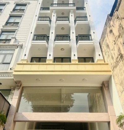 Cho thuê tòa nhà mặt tiền đường Quang Trung