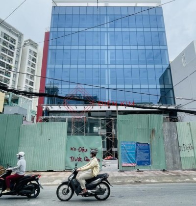 Cho thuê tòa nhà mới mặt tiền đường Lê Quang Định