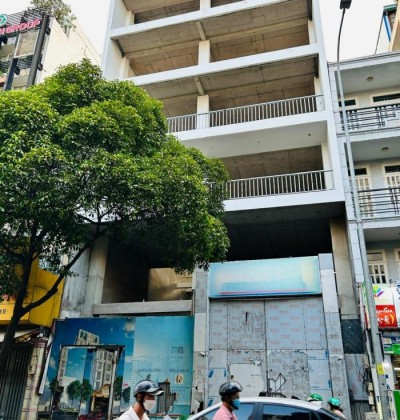 Cho thuê tòa nhà mặt tiền đường Phổ Quang, quận Tân Bình