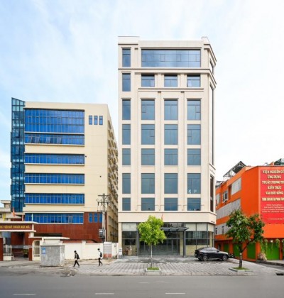 Cho thuê nhà 2 mặt tiền Cộng Hòa , Phường 04, Quận Tân Bình, TPHCM.