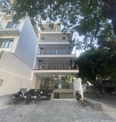 Cho thuê tòa nhà góc 2 mặt tiền đường Tân Sơn Nhì