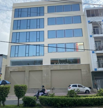 Cho thuê tòa nhà đường Nguyễn Cửu Đàm