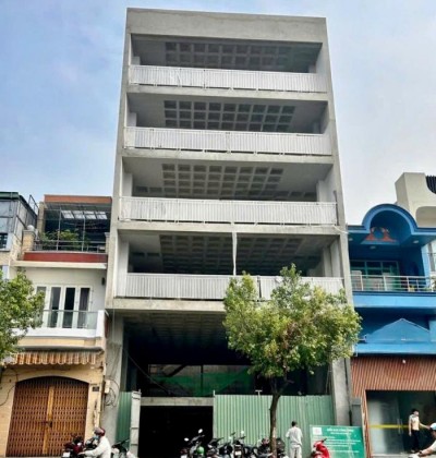 Tòa nhà cho thuê mặt tiền đường Nguyễn Sơn Quận Tân Phú