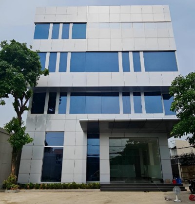 Cho thuê tòa nhà đường Quốc Lộ 13